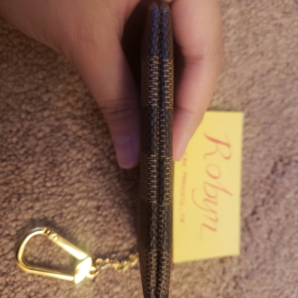Louis Vuitton Key Pouch - Picture 4 of 6